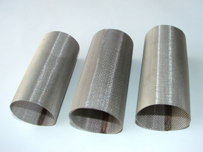 There are three pieces of filter element.